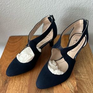 Life Stride Navy Heels.